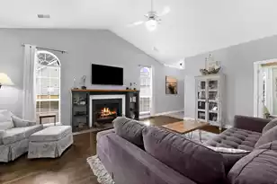 1553 Sweet Myrtle Cir, Mount Pleasant, SC 29466 - Photo 10