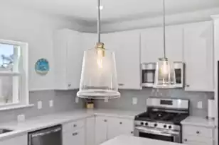 635 Laurel Street N, Summerville, SC 29483 - Photo 26