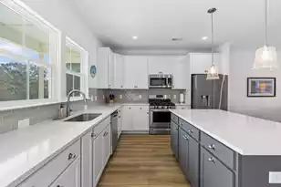 635 Laurel Street N, Summerville, SC 29483 - Photo 10
