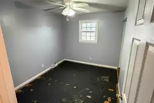 3871 Karen Dr, North Charleston, SC 29405 - Photo 2