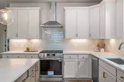 785 Blueway Avenue, Summerville, SC 29486 - Photo 18