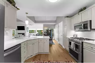 1380 Southlake Drive, Mount Pleasant, SC 29464 - Photo 24