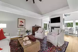 1380 Southlake Dr, Mount Pleasant, SC 29464 - Photo 8