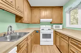 38 Twin Oaks Ln, Isle Of Palms, SC 29451 - Photo 12