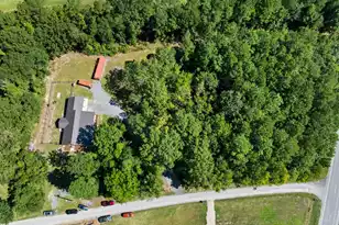 818 Frasier Ln, Pineville, SC 29468 - Photo 8