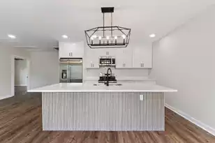 2136 Commander Rd, North Charleston, SC 29405 - Photo 6