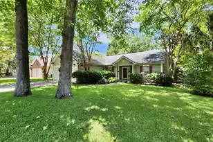 1914 Cedar Petal Ln, Charleston, SC 29414 - Photo 2