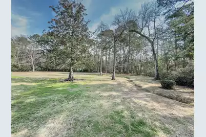 209 Hampton Street S, Summerville, SC 29483 - Photo 18