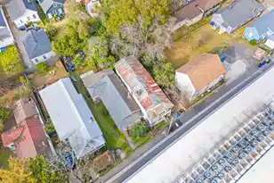 6 Poinsett St, Charleston, SC 29403 - Photo 16