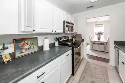 1327 Pinnacle Lane, Charleston, SC 29412 - Photo 10