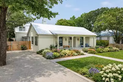 922 Kincade Drive, Mount Pleasant, SC 29464 - Photo 1