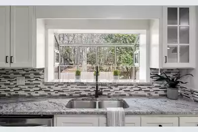 325 Fairington Drive, Summerville, SC 29485 - Photo 18