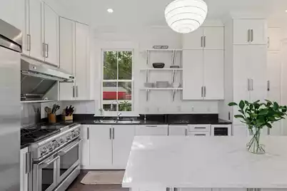 121 Jakes Lane, Mount Pleasant, SC 29464 - Photo 8