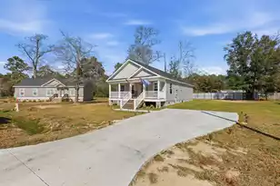 156 Willow Ct, Walterboro, SC 29488 - Photo 2