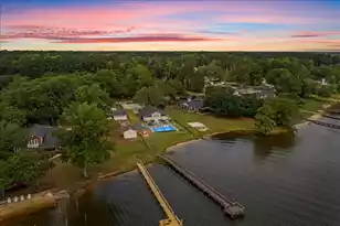 1317 Lakeview Dr, Manning, SC 29102 - Photo 6