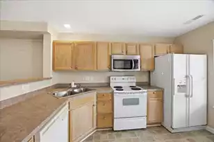 129 Hornby Cir, Goose Creek, SC 29445 - Photo 6