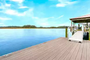 2725 Parkers Landing Rd, Mount Pleasant, SC 29466 - Photo 8
