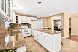 104 Glasgow Cir, Summerville, SC 29483 - Photo 16