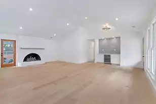 914 Cliffwood Dr, Mount Pleasant, SC 29464 - Photo 6