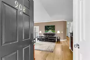 908 Marymont Ln W, Charleston, SC 29414 - Photo 4