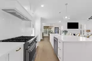 309 Megan's Bay Ln, Charleston, SC 29492 - Photo 12