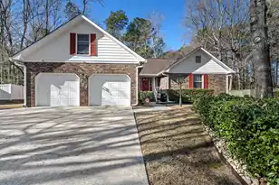 153 Hickory Trace Dr, Goose Creek, SC 29445 - Photo 2