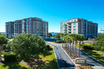 222 Plaza Court S, Mount Pleasant, SC 29464 - Photo 1