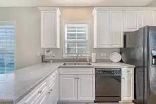 111 Foxglove Ave, Summerville, SC 29483 - Photo 18