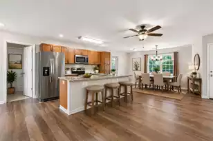 300 Logan Dr, Summerville, SC 29483 - Photo 6
