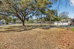 847 Santee St, Charleston, SC 29412 - Photo 32