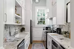 84 Bull St, Charleston, SC 29401 - Photo 10