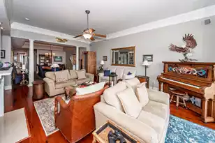 283 Plaza Ct S, Mount Pleasant, SC 29464 - Photo 6