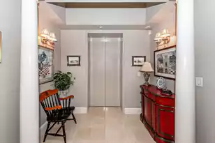 283 Plaza Ct S, Mount Pleasant, SC 29464 - Photo 4