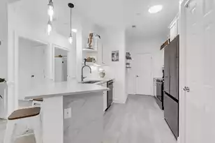 1984 Folly Road #Apt B308, Charleston, SC 29412 - Photo 16