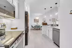 1984 Folly Road #Apt B308, Charleston, SC 29412 - Photo 18