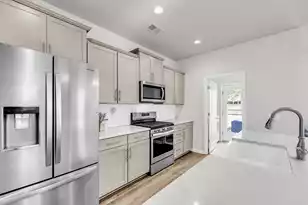 2008 Bouganvillia Dr, Johns Island, SC 29455 - Photo 10