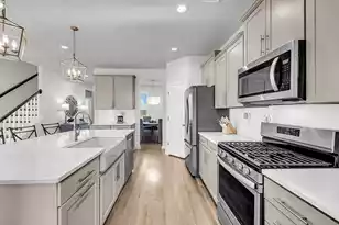 2008 Bouganvillia Dr, Johns Island, SC 29455 - Photo 10