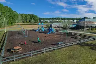 243 Cameron St, Summerville, SC 29486 - Photo 40