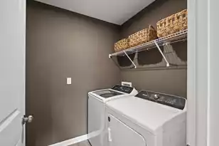 887 Meadowbrook Ln, Summerville, SC 29486 - Photo 14