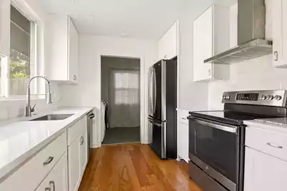 1127 Snap Dragon Court, Mount Pleasant, SC 29464 - Photo 10