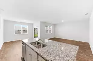 124 Lagoona Dr, Summerville, SC 29483 - Photo 8