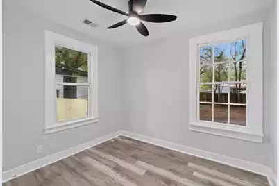 2718 Surrey Drive E, North Charleston, SC 29405 - Photo 14