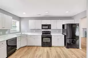8565 Brookforest Dr, North Charleston, SC 29406 - Photo 12