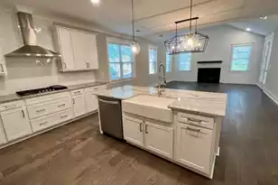 710 Spark St, Mount Pleasant, SC 29464 - Photo 8