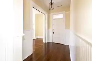 64 Smith St, Charleston, SC 29401 - Photo 2