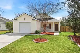 210 Waterford Ln, Summerville, SC 29483 - Photo 2