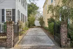 38 Savage St, Charleston, SC 29401 - Photo 2