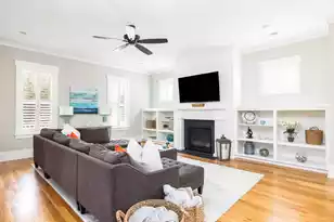 1589 Banning St, Mount Pleasant, SC 29466 - Photo 6