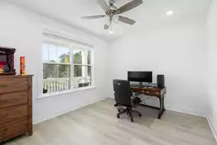 1562 Lakeshore Dr N, Mount Pleasant, SC 29466 - Photo 24