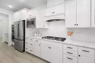 1562 Lakeshore Dr N, Mount Pleasant, SC 29466 - Photo 16